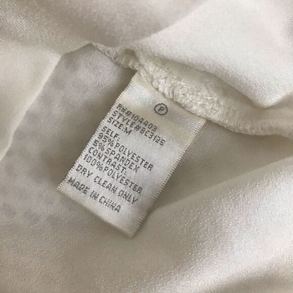 J.O.A Los Angeles White Shorts Net Outer Style Medium - Picture 8 of 12